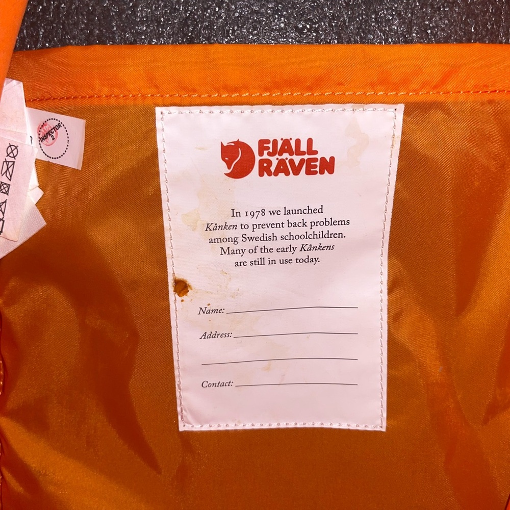 Fjallraven Kånken Vibrant Orange Interior - Picture 2 of 2
